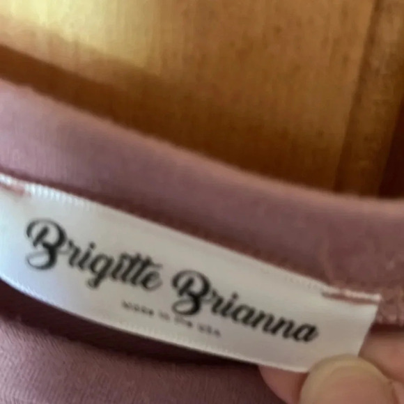 Cold shoulder top by Brigitte Brianna - Picture 3 of 5